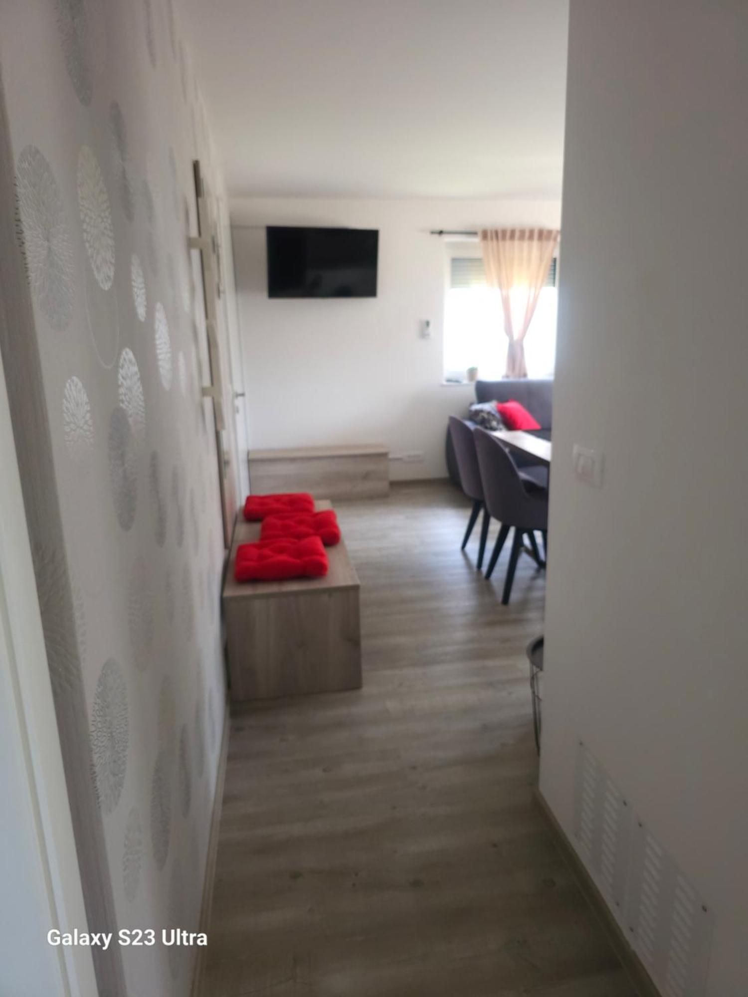 Prima Countryside Apartments Zirovnica Pokoj fotografie